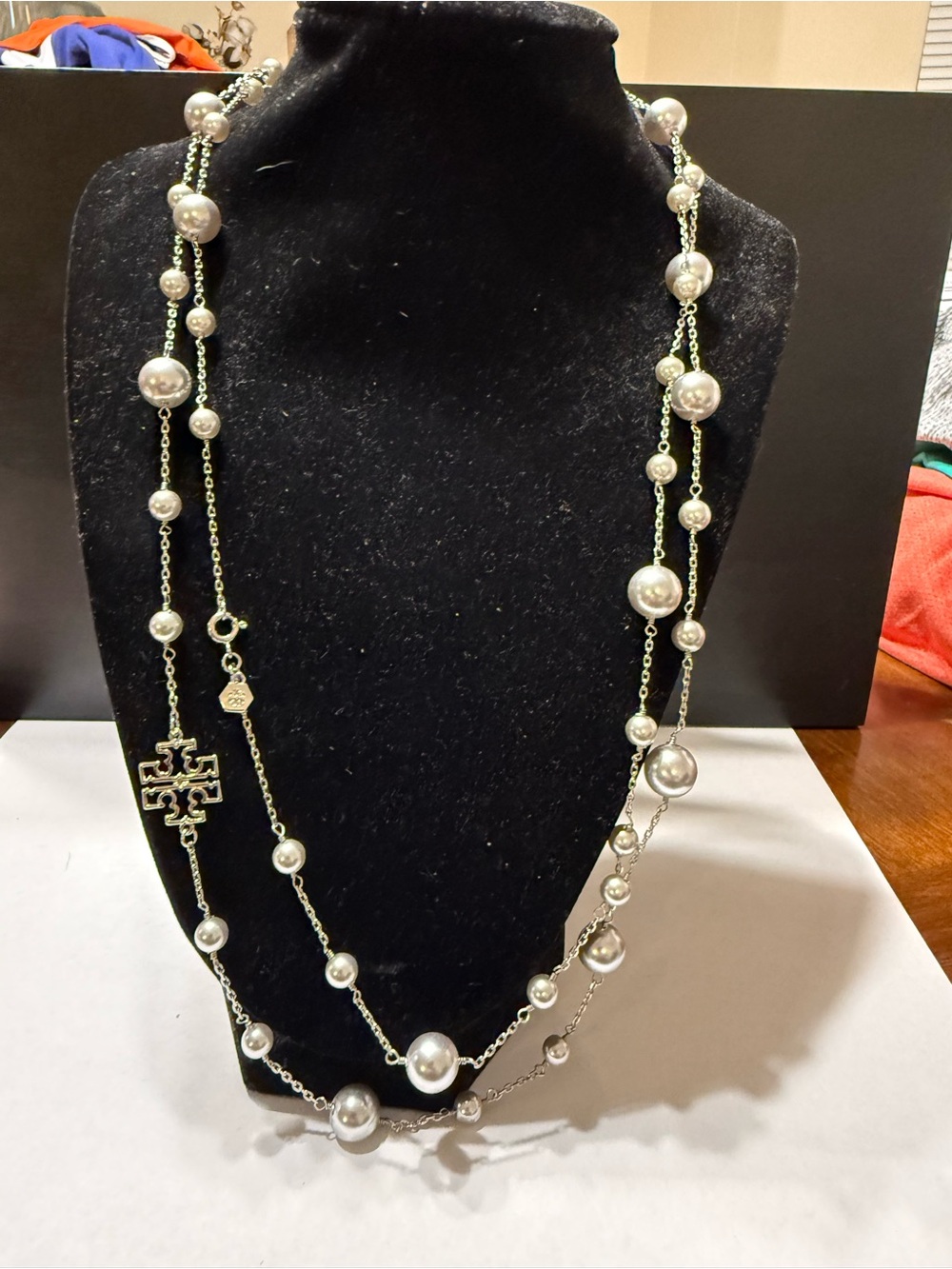 New Auth. Tory Burch Long 44” Silver Britten Necklace Silver/Grey Pearls w/ Tag